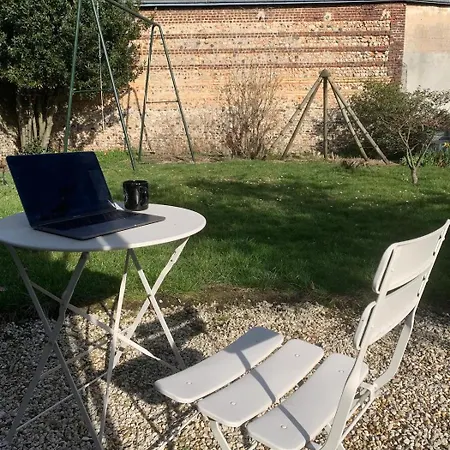Elegante Chambre Avec Salle De Douche Privative Montivilliers Exterior photo