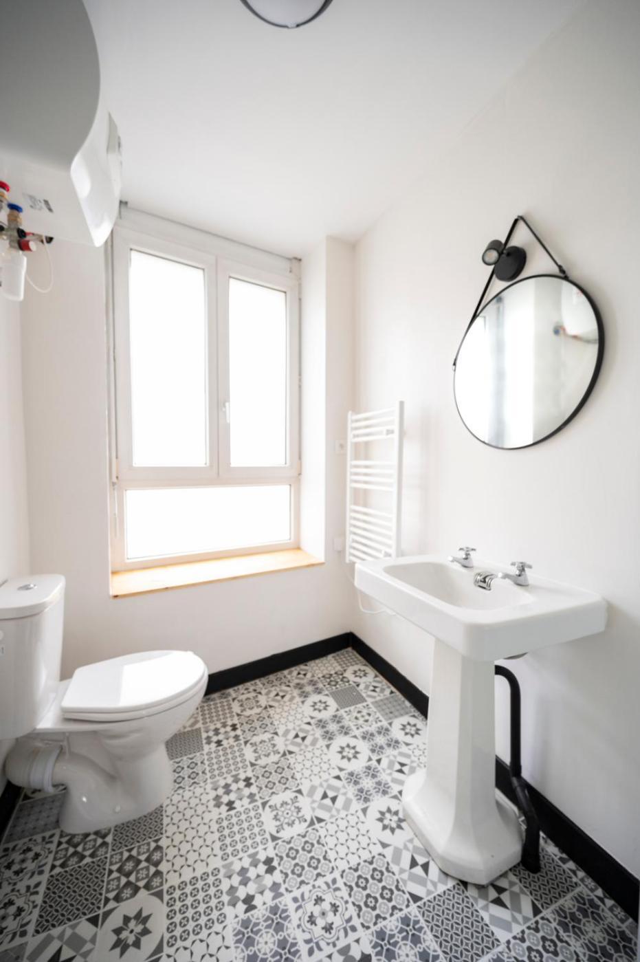 Elegante Avec Salle De Douche Privative